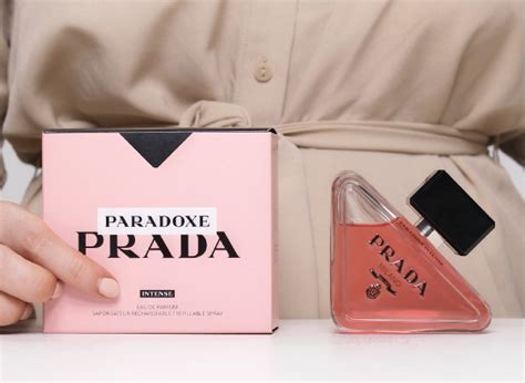 prada paradoxe review.